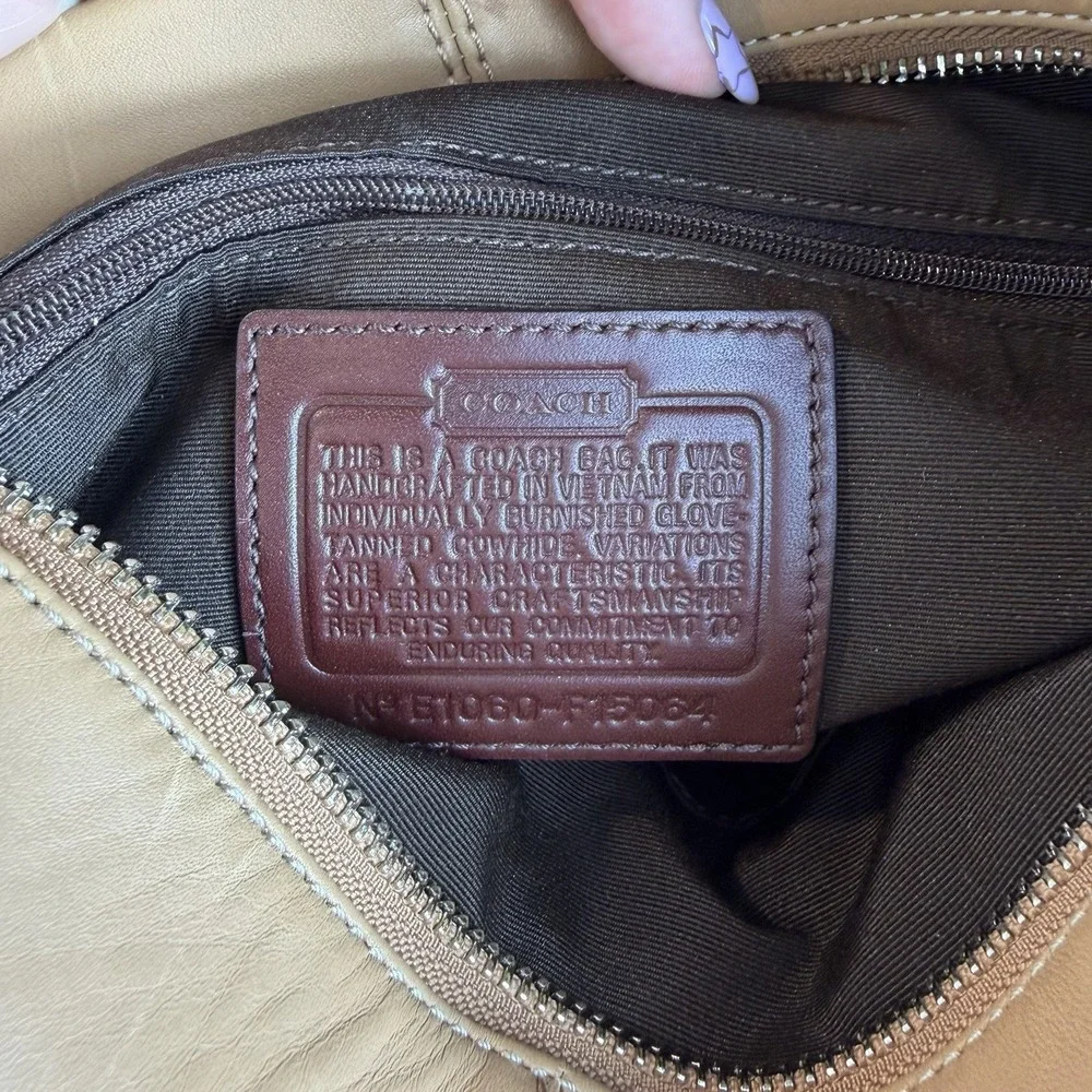 Coach Vintage Large Tan Brown Leather Classic Shoulder Satchel Purse Bag Charms